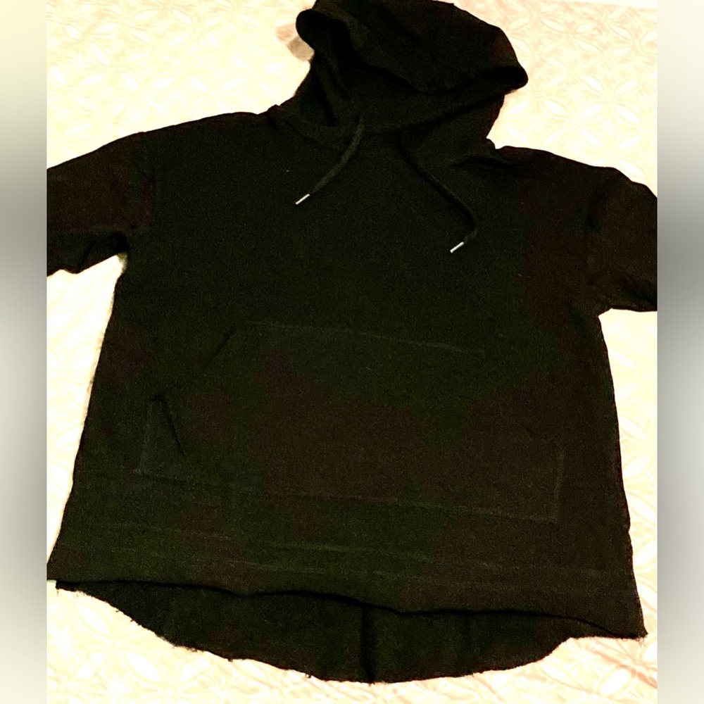 River stone black sweater